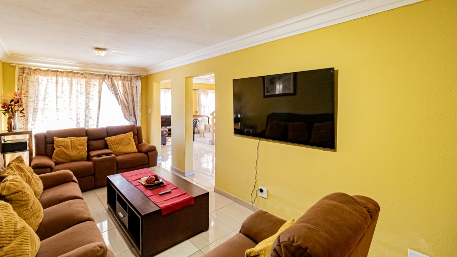 3 Bedroom Property for Sale in Ormonde Gauteng