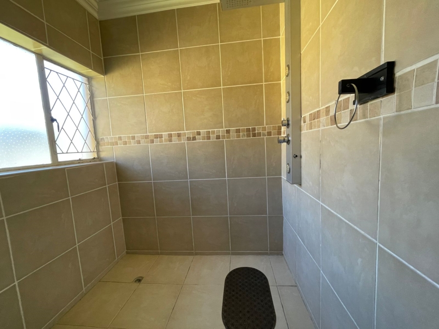 4 Bedroom Property for Sale in Greenhills Gauteng