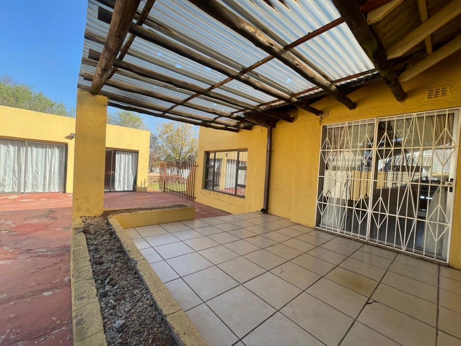 4 Bedroom Property for Sale in Greenhills Gauteng