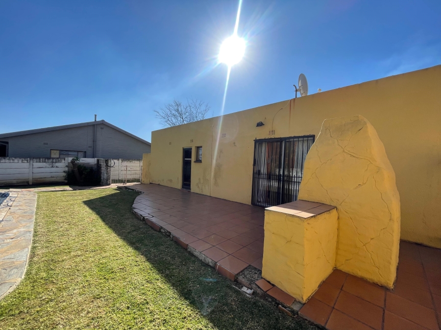 4 Bedroom Property for Sale in Greenhills Gauteng