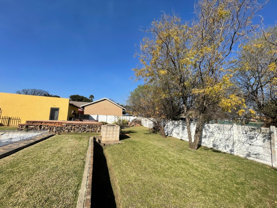 4 Bedroom Property for Sale in Greenhills Gauteng
