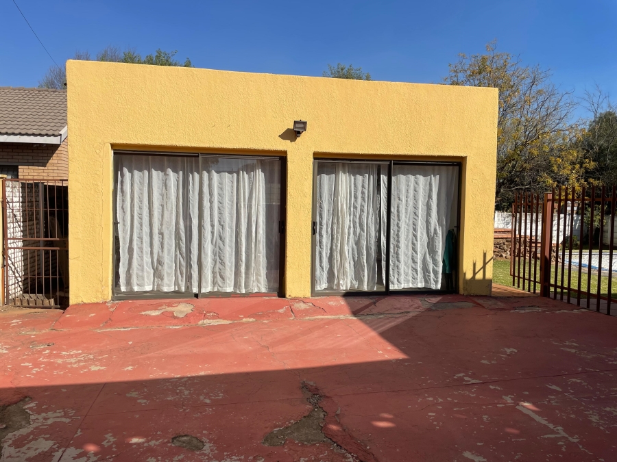 4 Bedroom Property for Sale in Greenhills Gauteng