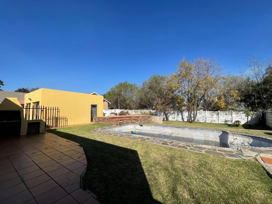 4 Bedroom Property for Sale in Greenhills Gauteng