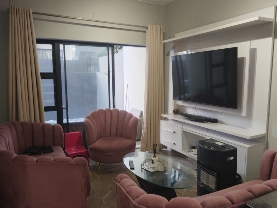 2 Bedroom Property for Sale in North Riding Gauteng