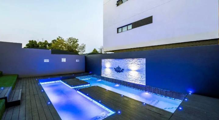 2 Bedroom Property for Sale in North Riding Gauteng
