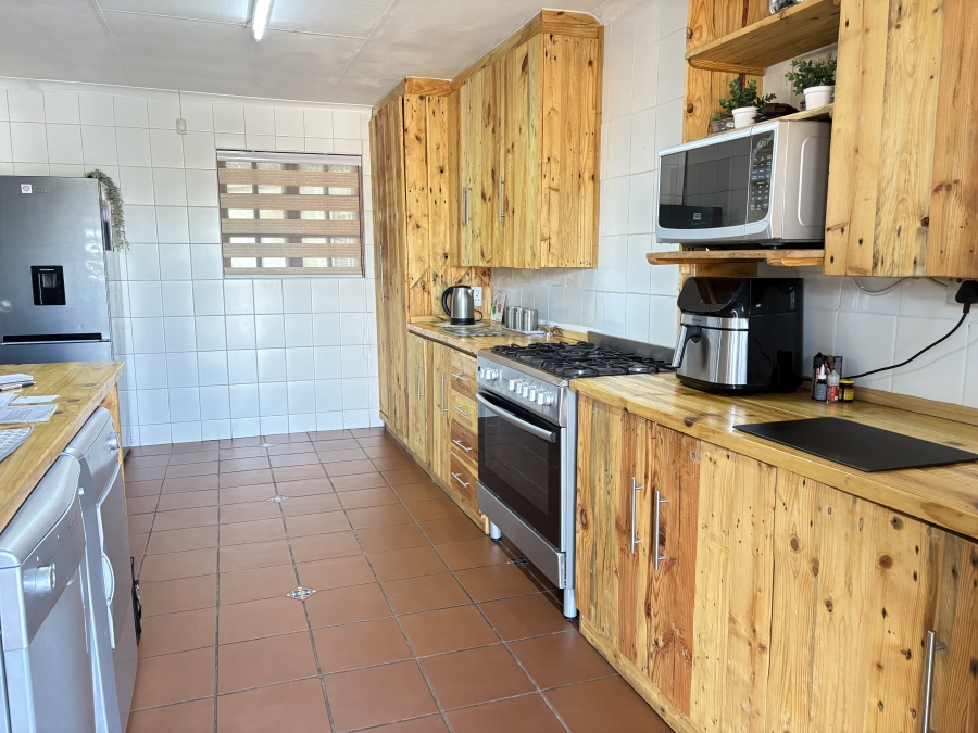 4 Bedroom Property for Sale in Wilgeheuwel Gauteng