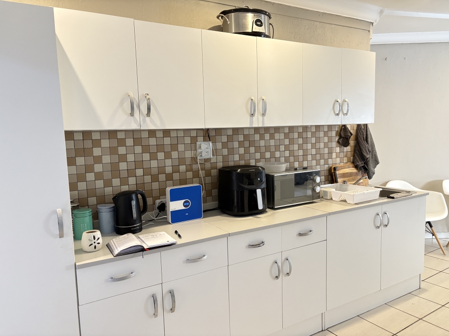 4 Bedroom Property for Sale in Wilgeheuwel Gauteng