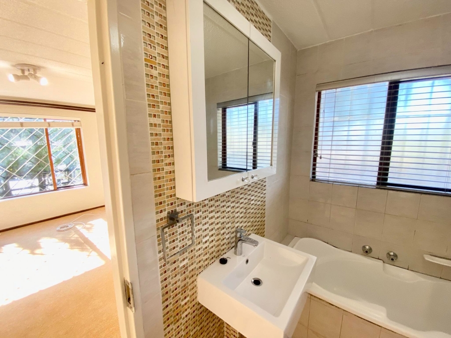 To Let 3 Bedroom Property for Rent in Morningside Gauteng
