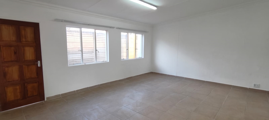 To Let 2 Bedroom Property for Rent in Kookrus Gauteng