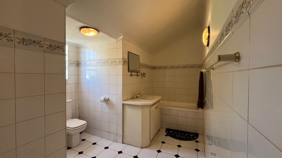 4 Bedroom Property for Sale in Lyttelton Manor Gauteng