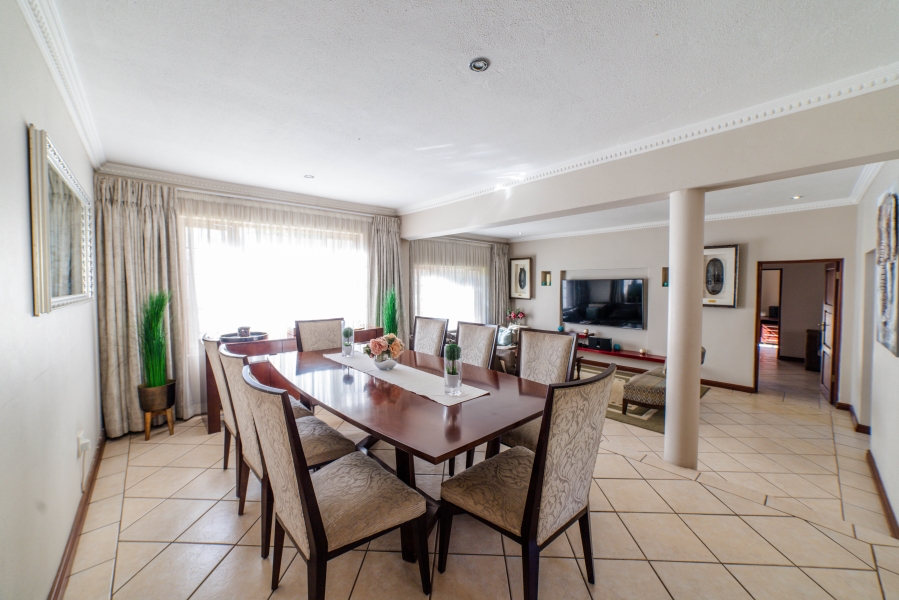 4 Bedroom Property for Sale in Broadacres Gauteng