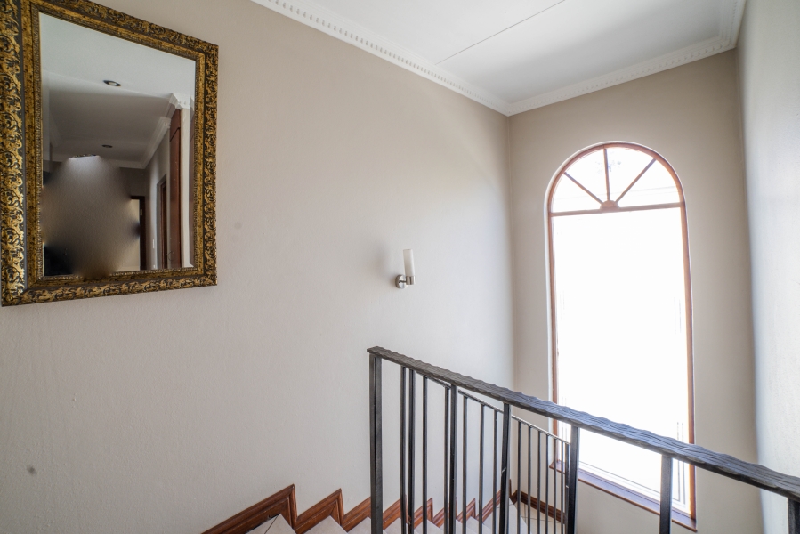 4 Bedroom Property for Sale in Broadacres Gauteng