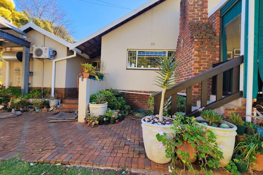 4 Bedroom Property for Sale in Valhalla Gauteng