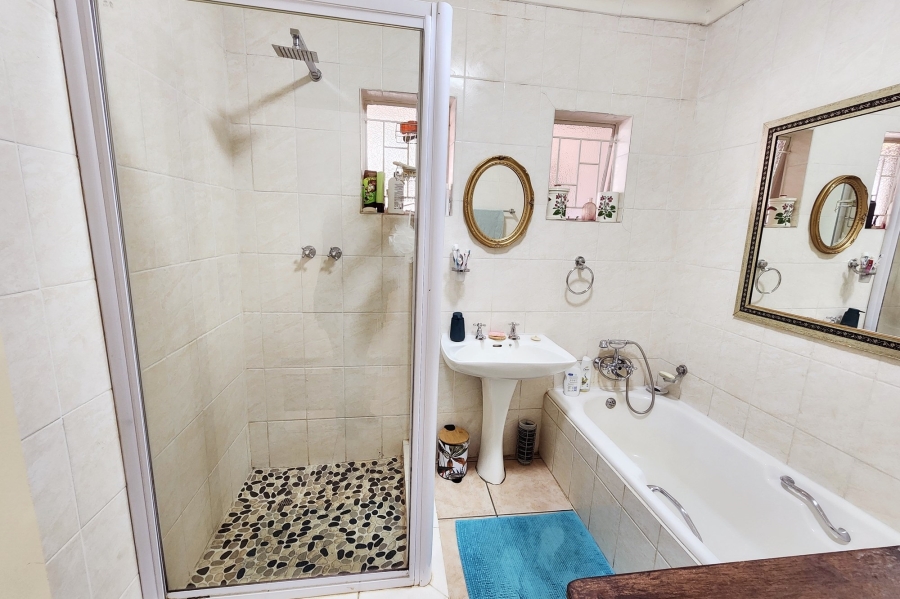 4 Bedroom Property for Sale in Valhalla Gauteng