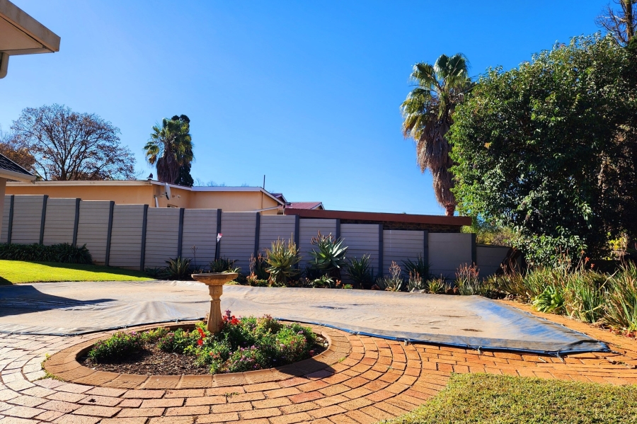 4 Bedroom Property for Sale in Valhalla Gauteng