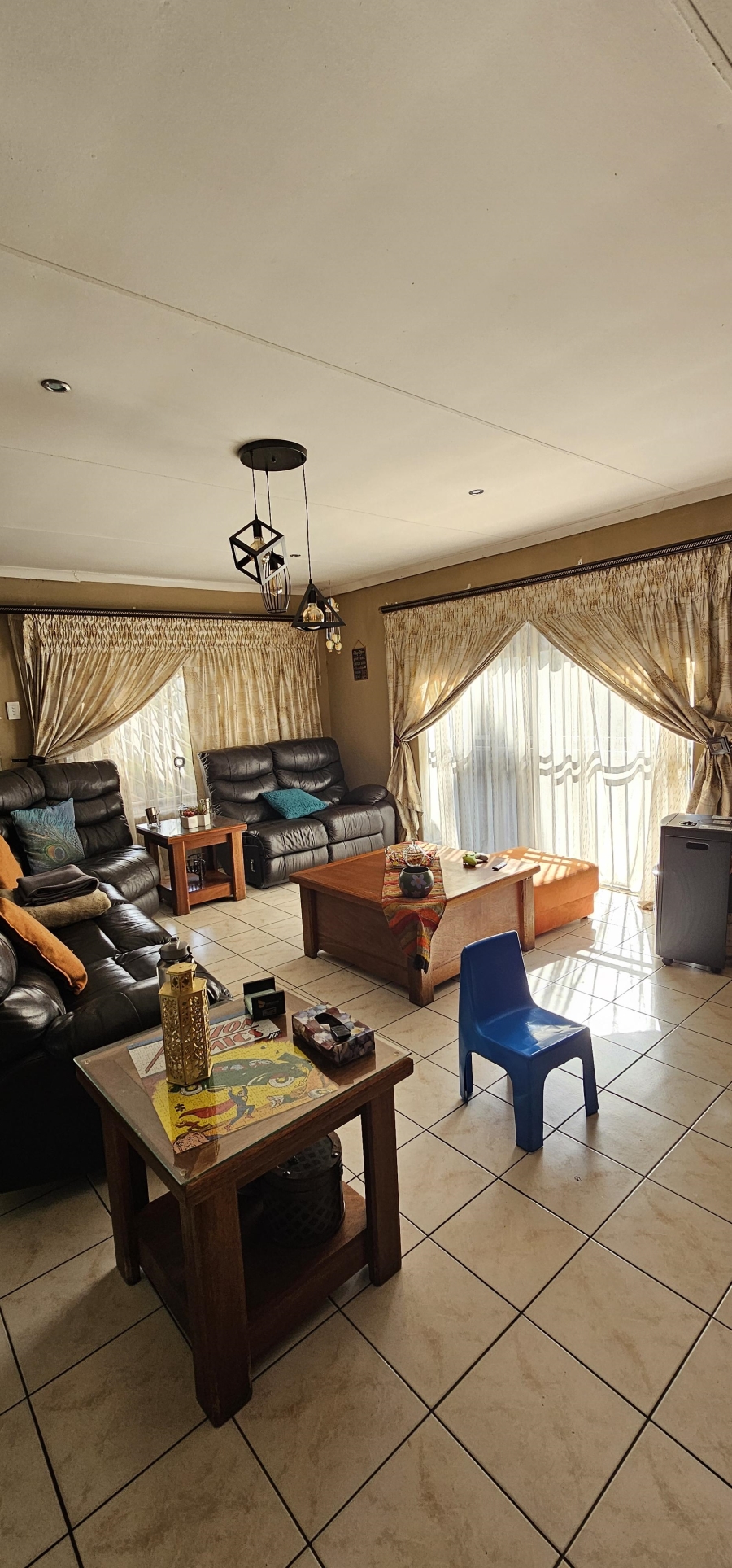 5 Bedroom Property for Sale in Erasmia Gauteng