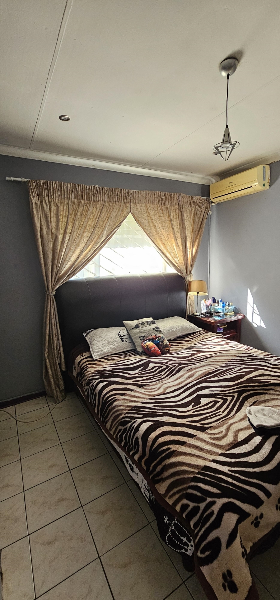 5 Bedroom Property for Sale in Erasmia Gauteng