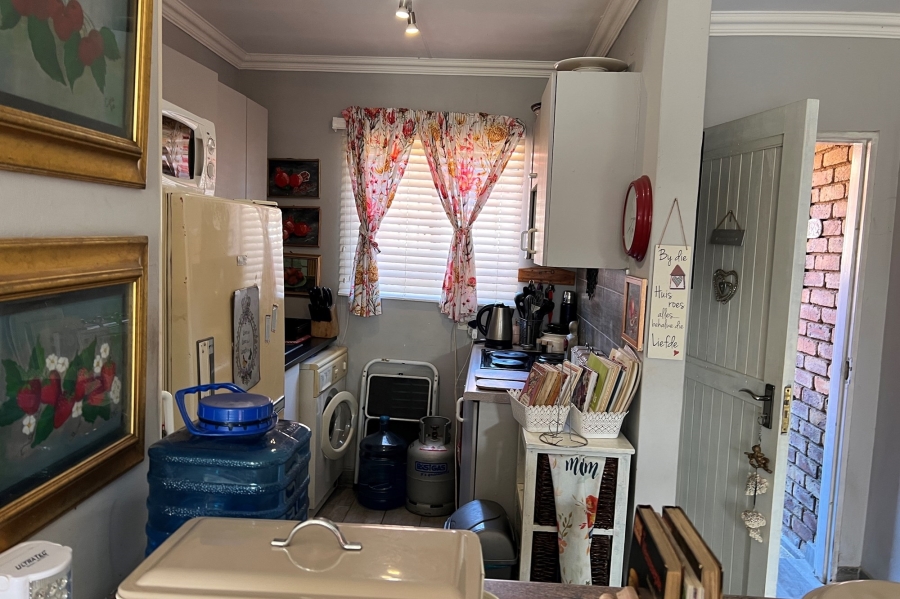 2 Bedroom Property for Sale in Rooihuiskraal North Gauteng
