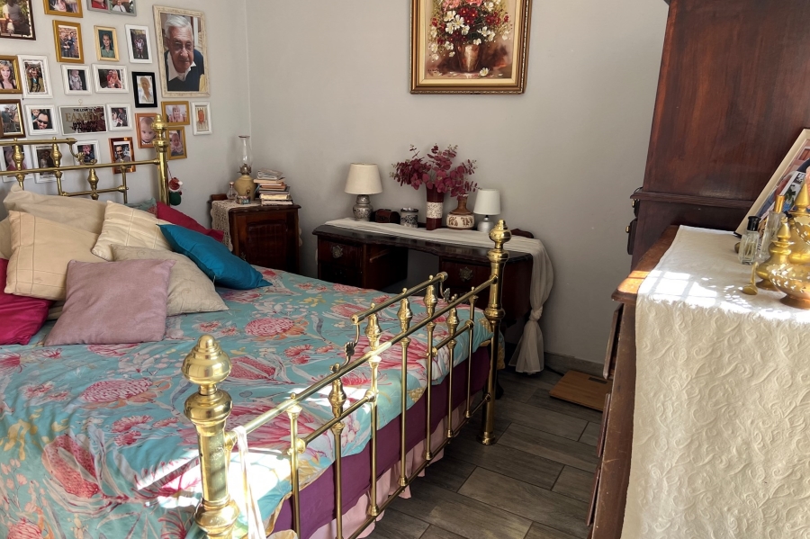 2 Bedroom Property for Sale in Rooihuiskraal North Gauteng