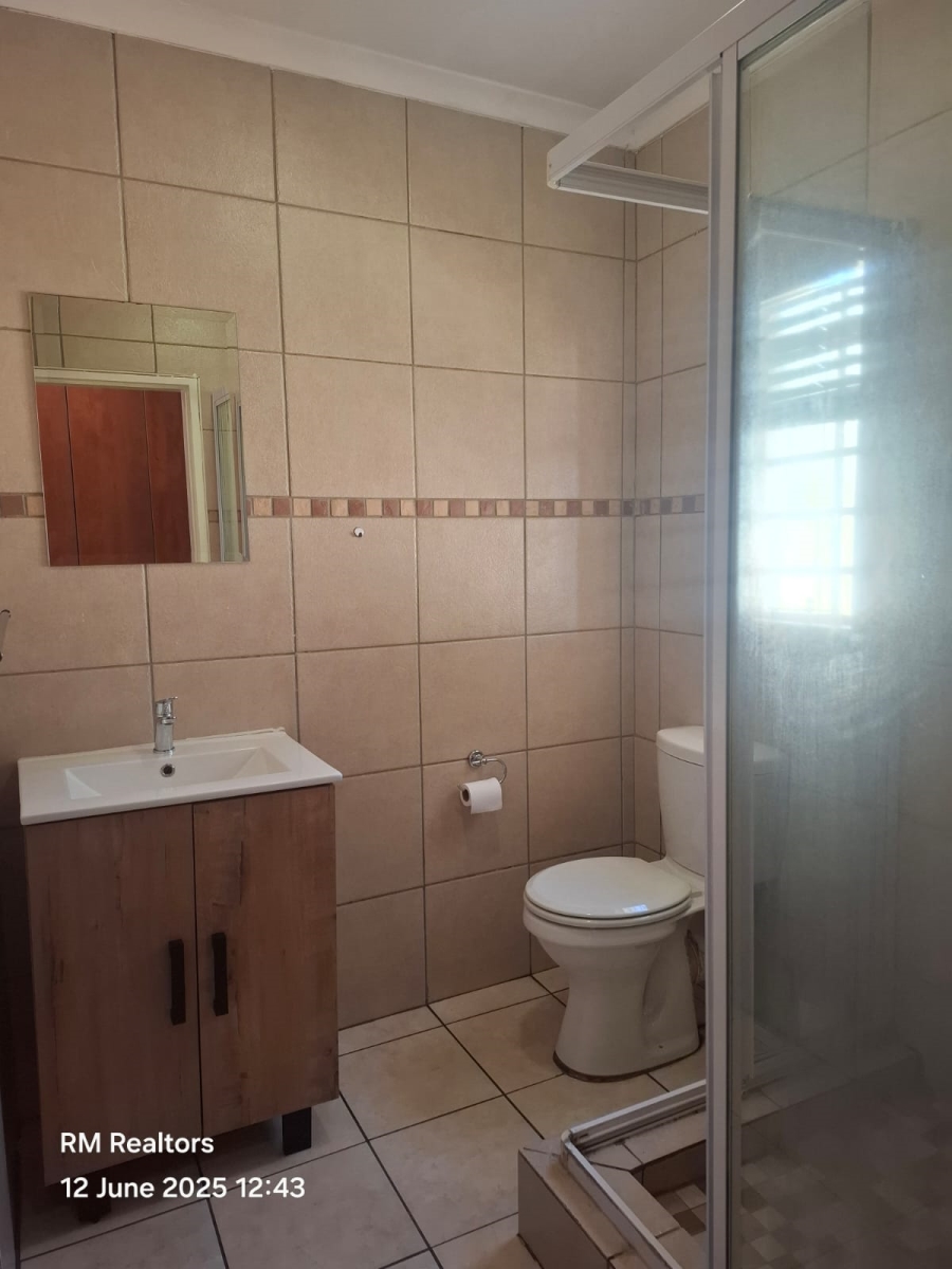 To Let 3 Bedroom Property for Rent in Rooihuiskraal North Gauteng