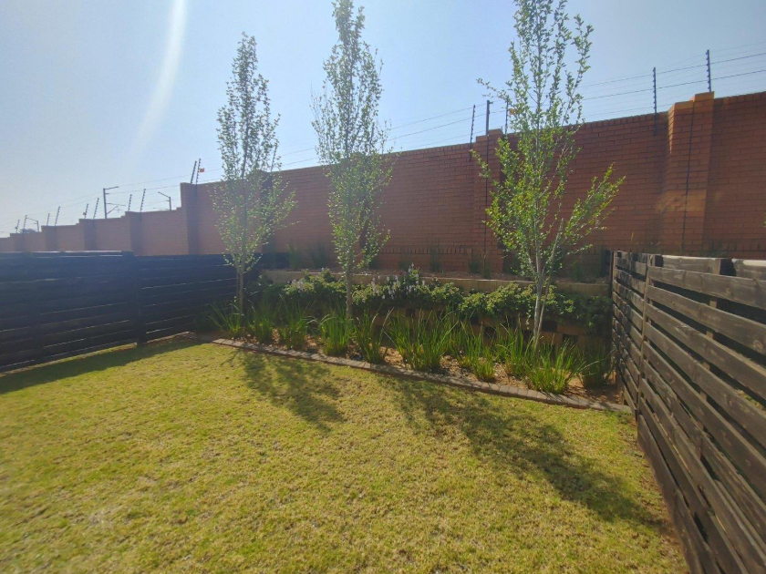To Let 2 Bedroom Property for Rent in Modderfontein Gauteng