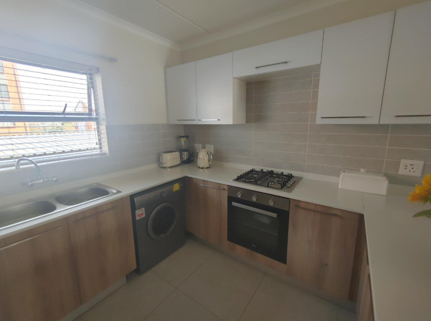 To Let 2 Bedroom Property for Rent in Modderfontein Gauteng