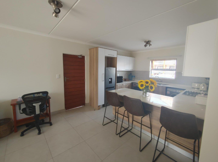 To Let 2 Bedroom Property for Rent in Modderfontein Gauteng