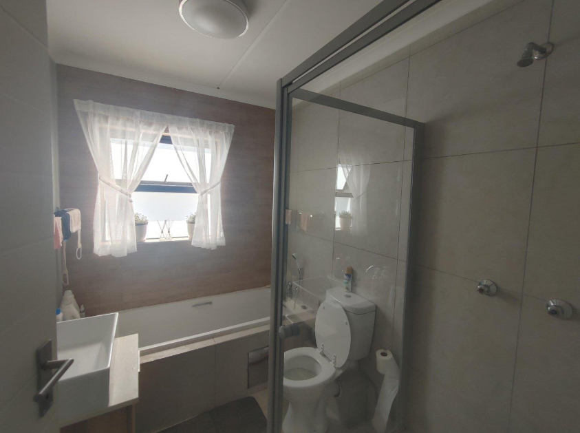 To Let 2 Bedroom Property for Rent in Modderfontein Gauteng