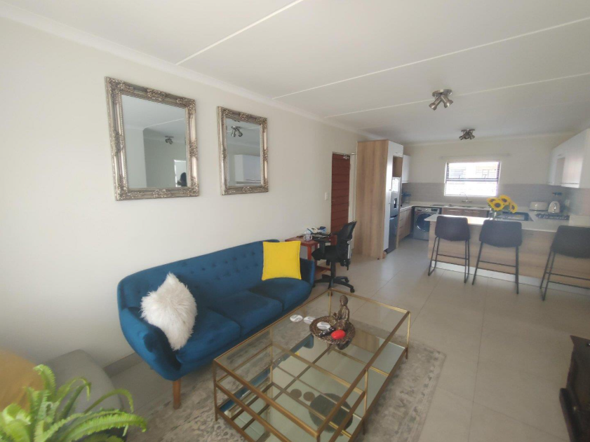 To Let 2 Bedroom Property for Rent in Modderfontein Gauteng