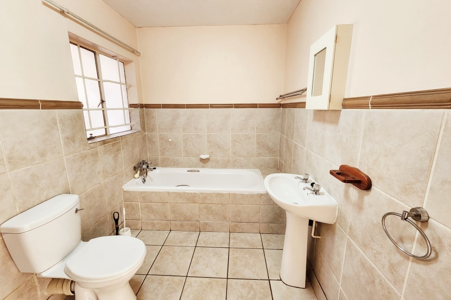 2 Bedroom Property for Sale in Amberfield Gauteng