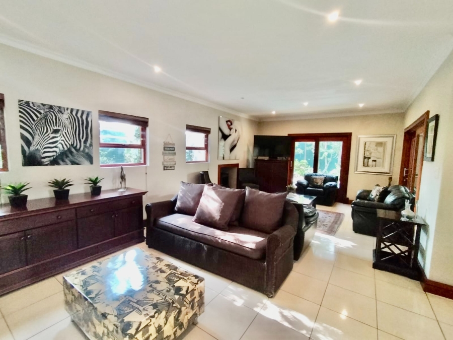 To Let 5 Bedroom Property for Rent in Woodmead Gauteng