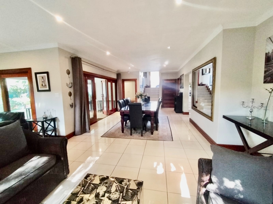 To Let 5 Bedroom Property for Rent in Woodmead Gauteng
