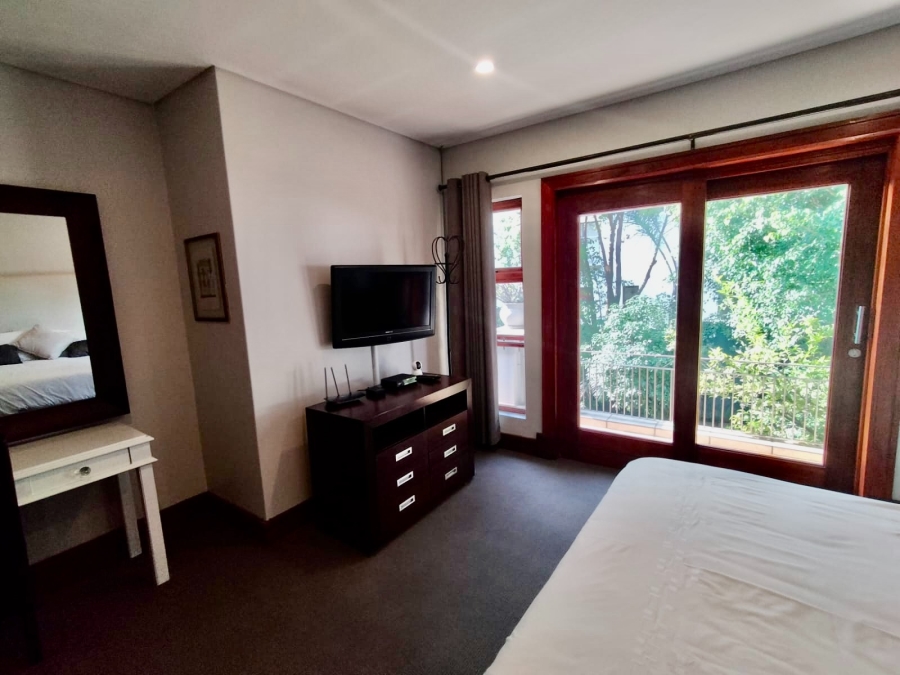 To Let 5 Bedroom Property for Rent in Woodmead Gauteng