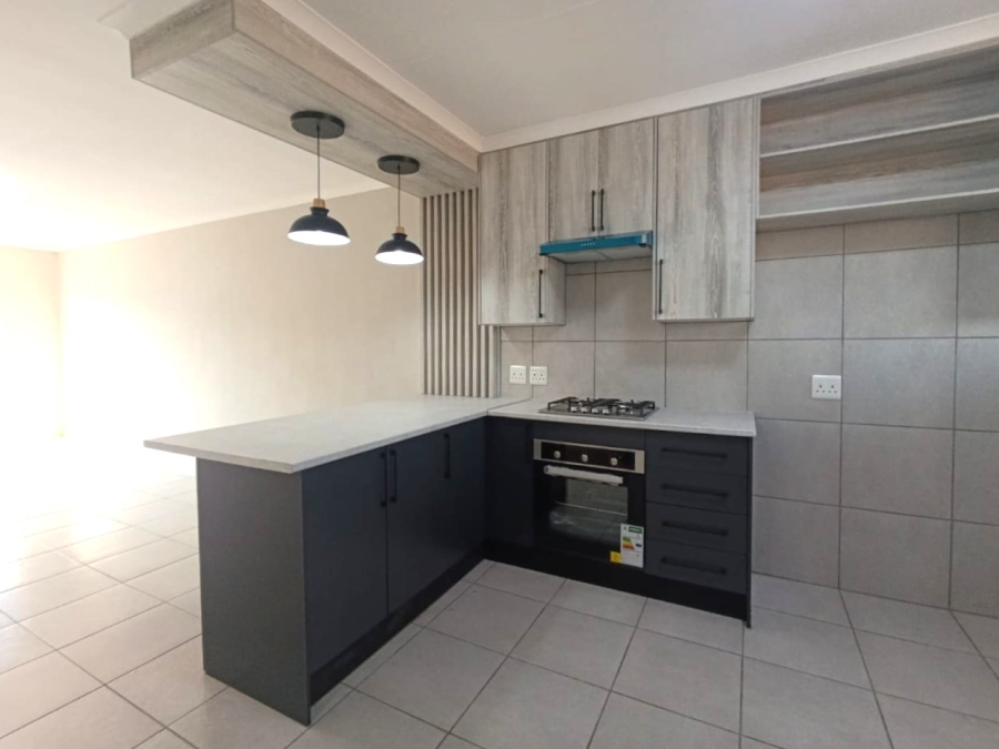2 Bedroom Property for Sale in Brackendowns Gauteng