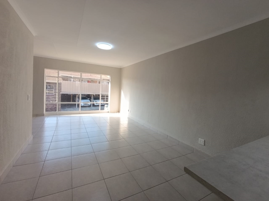 2 Bedroom Property for Sale in Brackendowns Gauteng