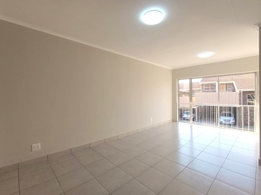 2 Bedroom Property for Sale in Brackendowns Gauteng