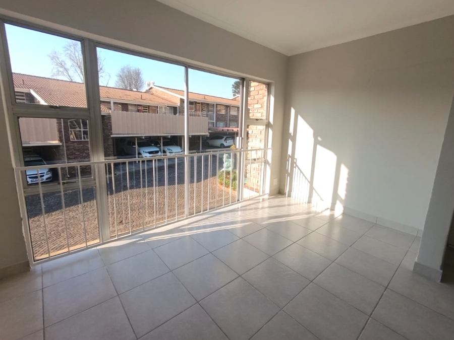 2 Bedroom Property for Sale in Brackendowns Gauteng