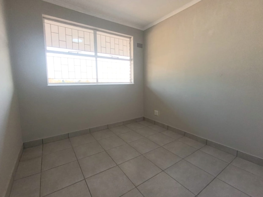 2 Bedroom Property for Sale in Brackendowns Gauteng
