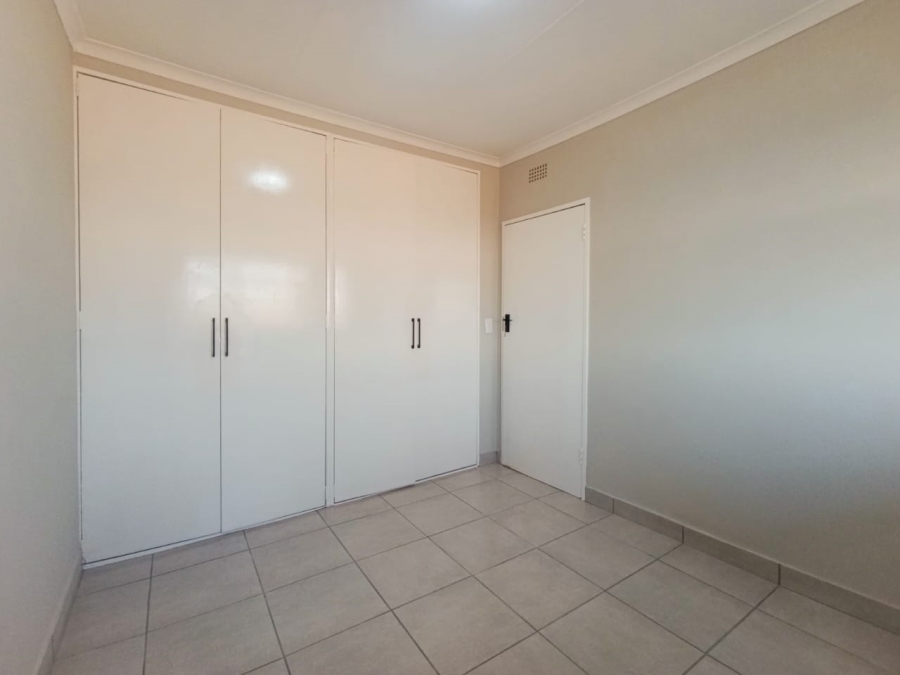 2 Bedroom Property for Sale in Brackendowns Gauteng