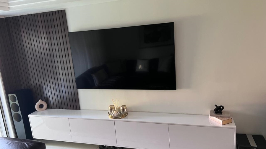 To Let 2 Bedroom Property for Rent in Buccleuch Gauteng