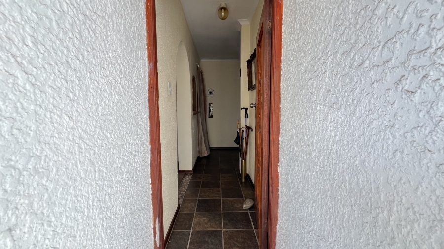 3 Bedroom Property for Sale in Helikonpark Gauteng