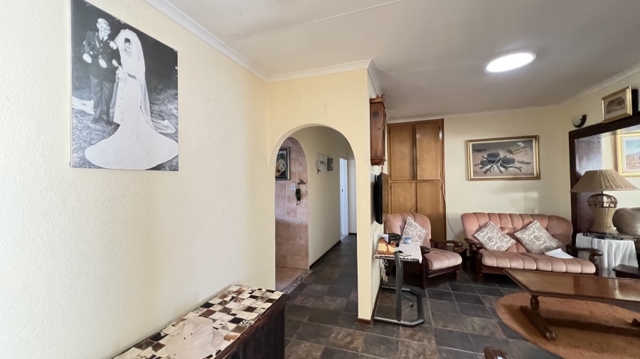 3 Bedroom Property for Sale in Helikonpark Gauteng