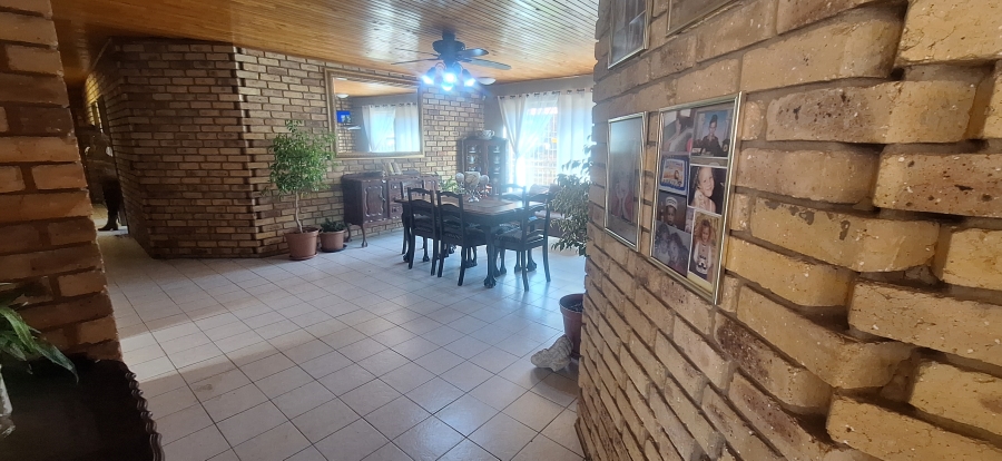 3 Bedroom Property for Sale in Noordheuwel Gauteng