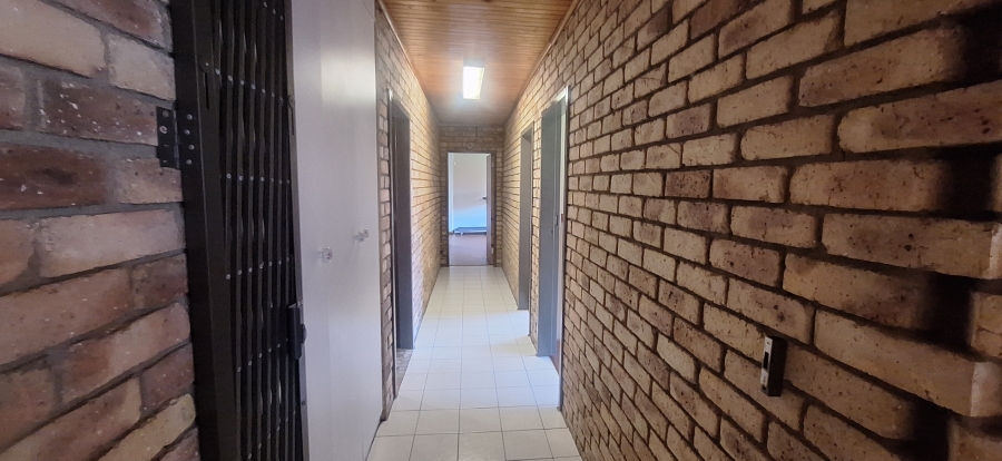 3 Bedroom Property for Sale in Noordheuwel Gauteng