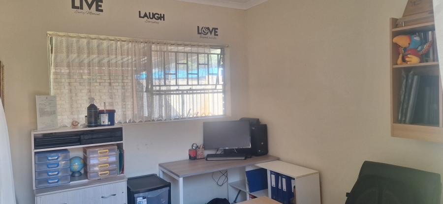 3 Bedroom Property for Sale in Noordheuwel Gauteng