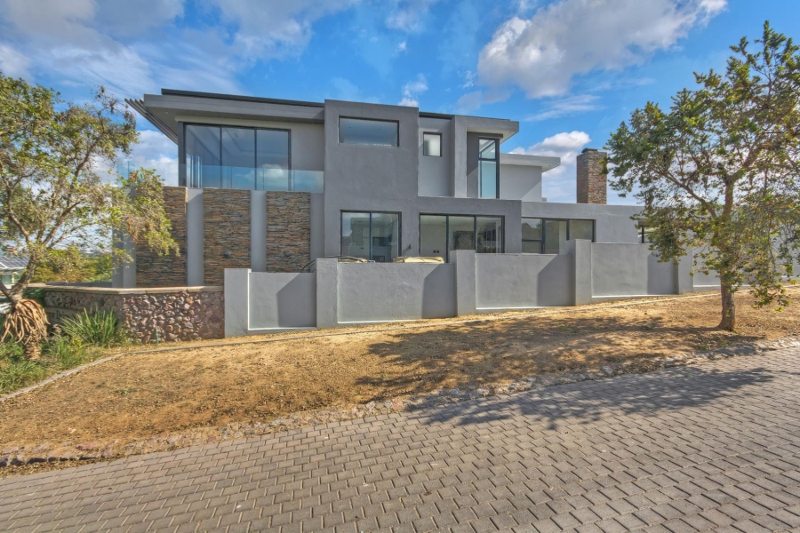 4 Bedroom Property for Sale in Waterfall Country Estate Gauteng