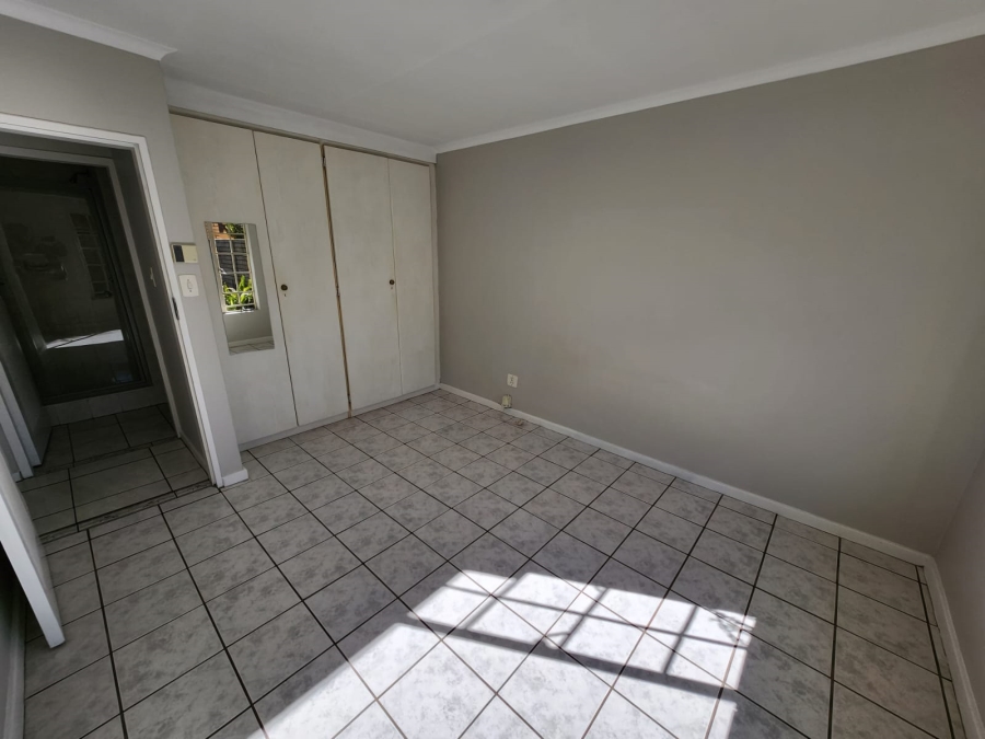 2 Bedroom Property for Sale in Eldoraigne Gauteng
