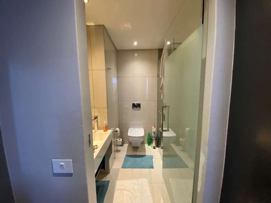 To Let 1 Bedroom Property for Rent in Sandown Gauteng