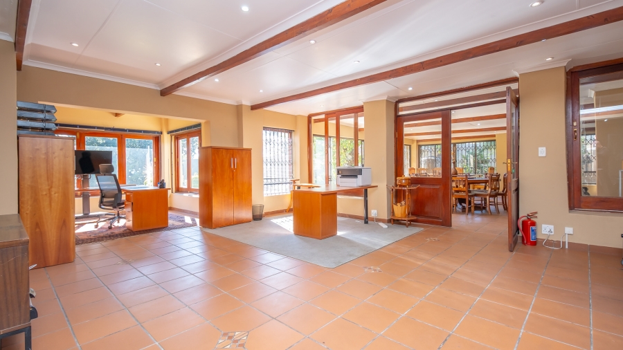 4 Bedroom Property for Sale in Florida Park Gauteng