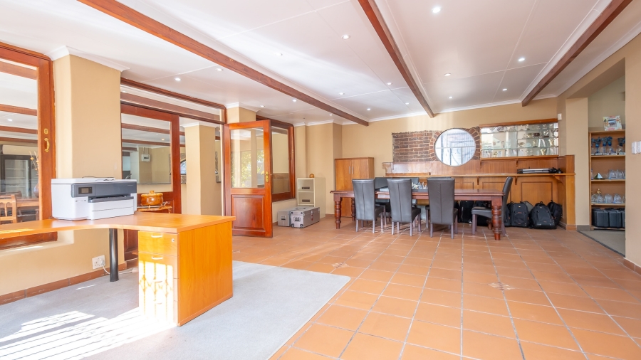 4 Bedroom Property for Sale in Florida Park Gauteng